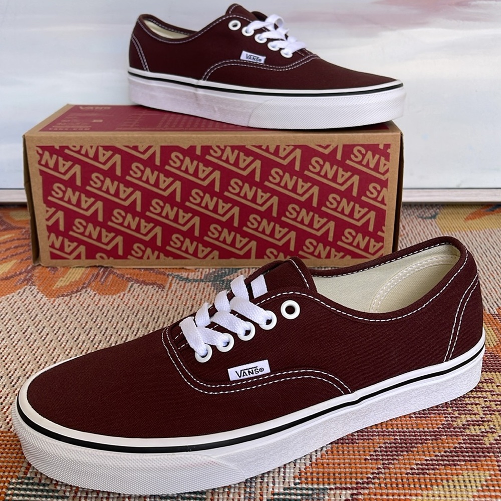 Vans WMNS Authentic
Color Theory Bitter Chocolate 
VN000BW57YO
Sneakers - Picture 2 of 16